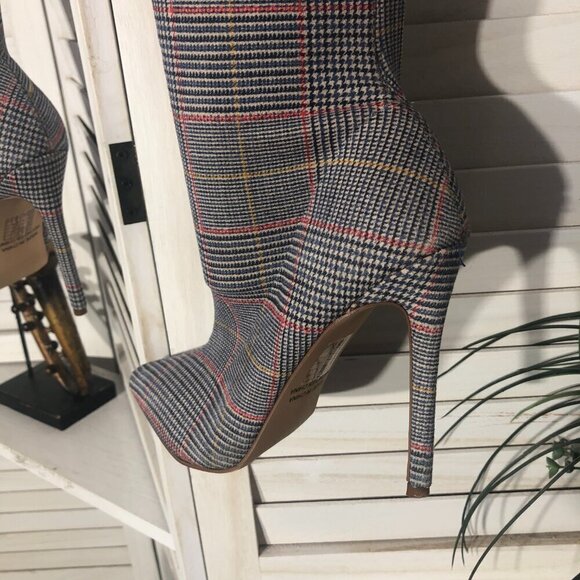 Forever 21 Plaid Over the Knee Boots Gray Red Size 7 - Picture 4 of 7